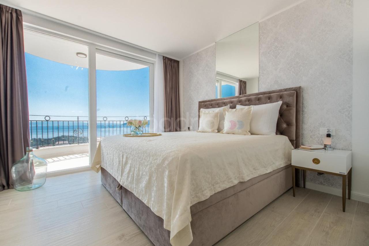 Villa Smaragd - Opal - Luxury Apt With Shared Pool And Private Hot Tub 马卡尔斯卡 外观 照片